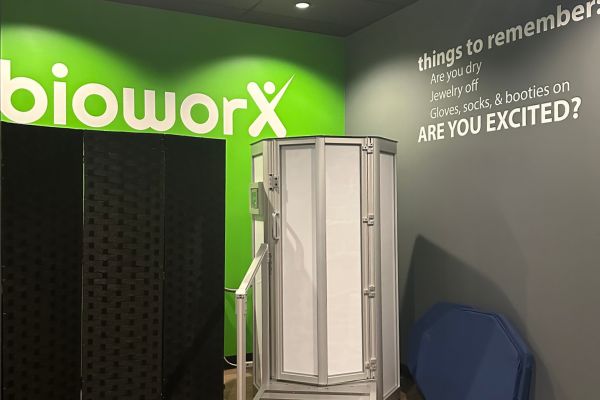 The bioworX New Berlin location in Milwaukee, WI, offers cryotherapy and IV wellness treatments and other regenerative therapies. Schedule your appointment at bioworX today.