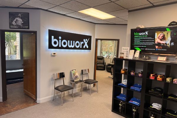 The bioworX Westlake location in Austin, TX, offering wellness, recovery, and regenerative therapies for every stage of your health journey. Schedule your appointment today and begin your wellness journey.